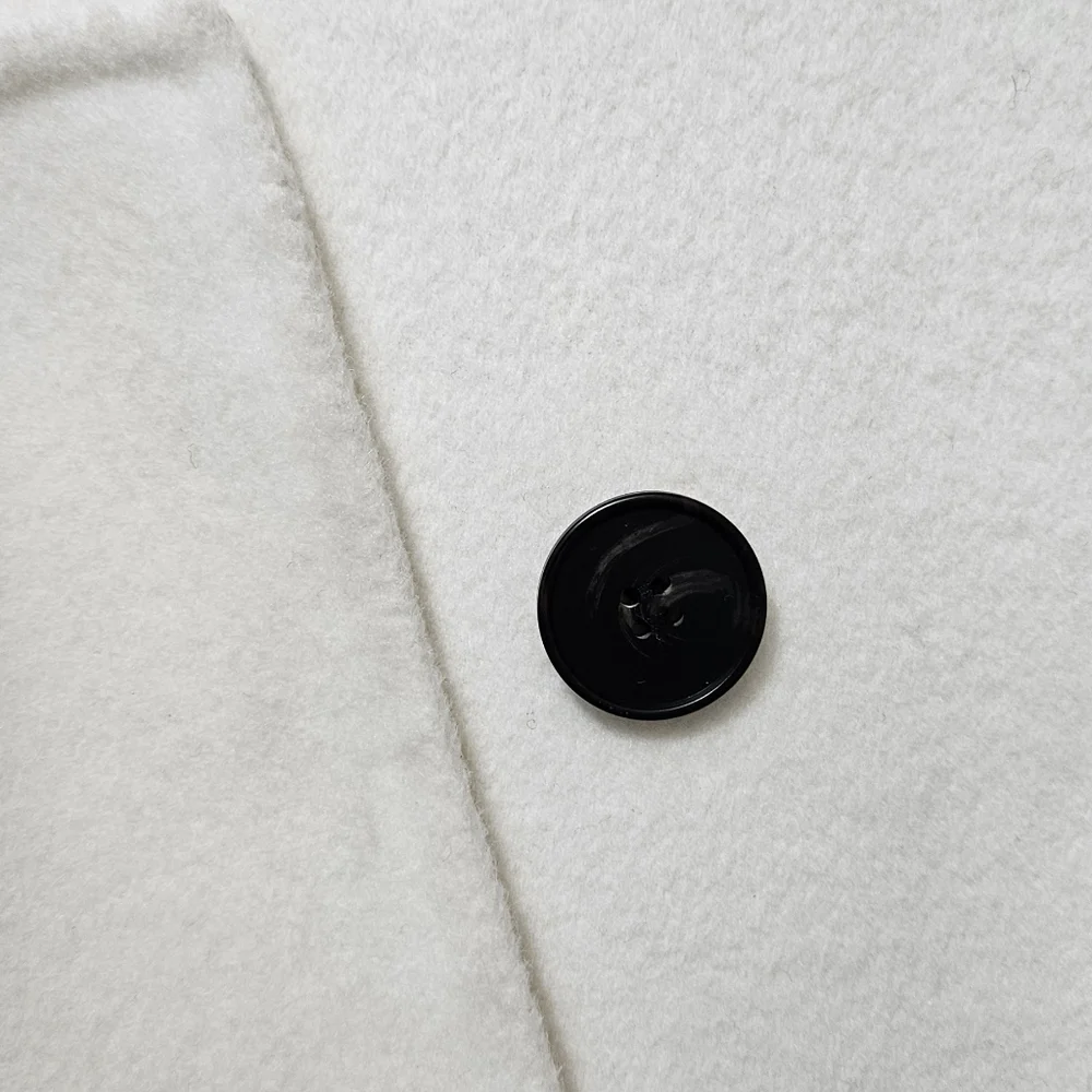 Write wool coat - Picture 2 of 8